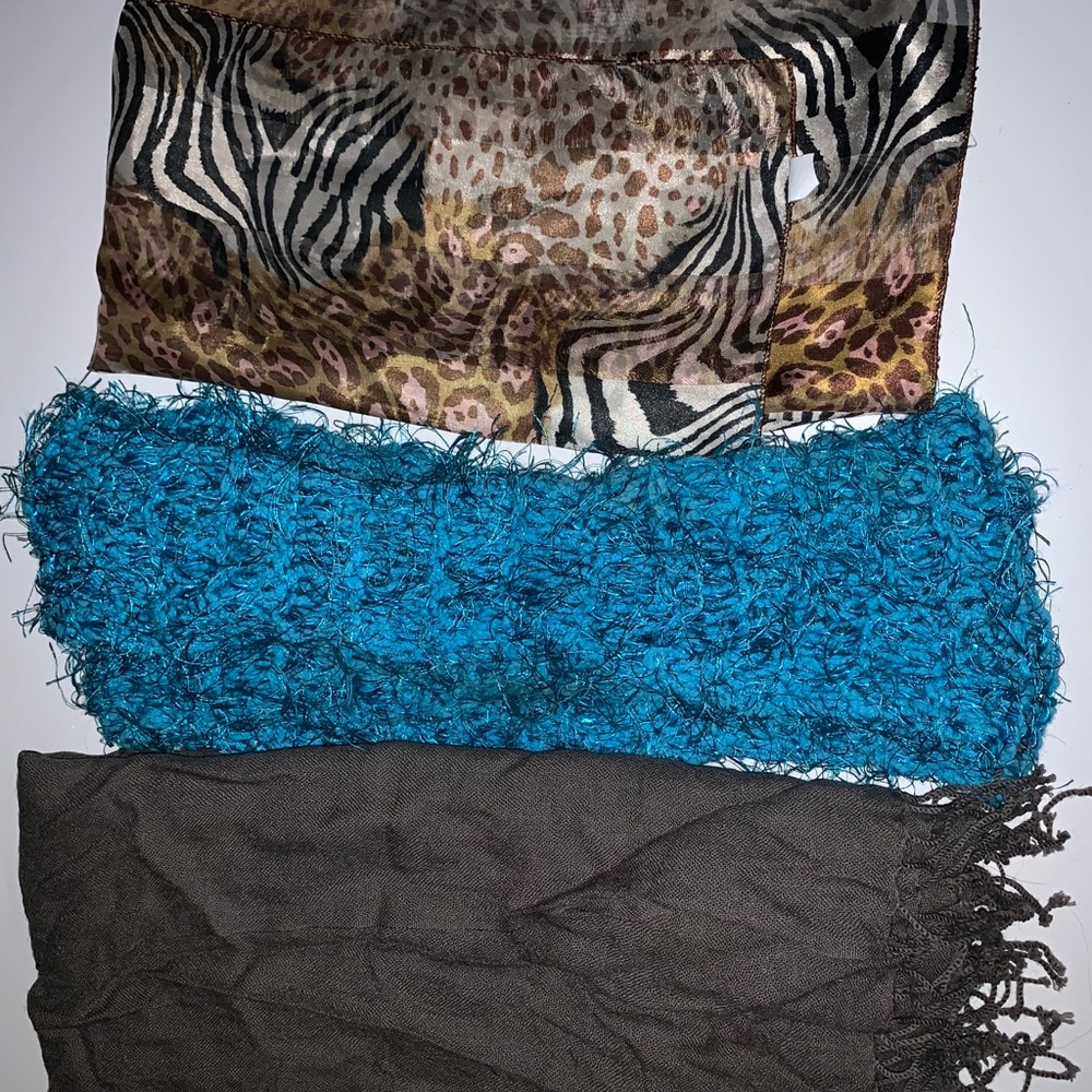 6 scarves and two beanies